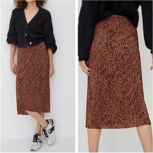 Anthropologie Maeve Spotted Pleated Pull on Midi Skirt Womens Size Small